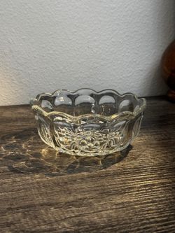 Vintage Clear Pressed Glass Candy Bowl Scalloped Rim Floral Starburst Dish
