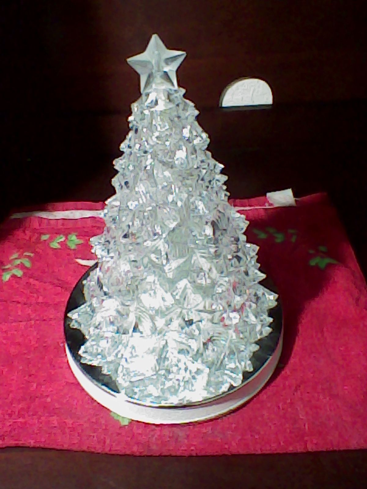 11 1/2 '' LED battery operated Christmas Tree