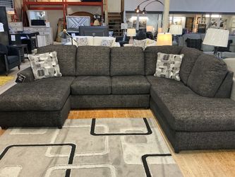 Sectional Sofa – Onyx