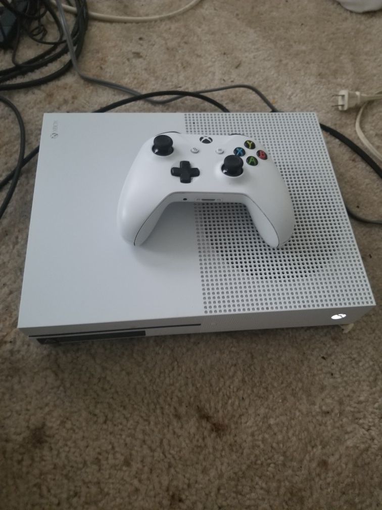 Xbox One S