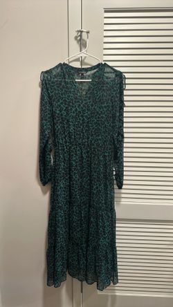 Banana Republic Green Animal Print V-neck Tiered Midi Dress (S)