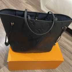 Louis Vuitton Purse 