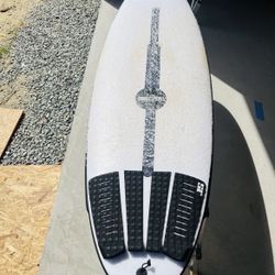 JS Surfboard - 5’8” Baron Flyer 32.5cl