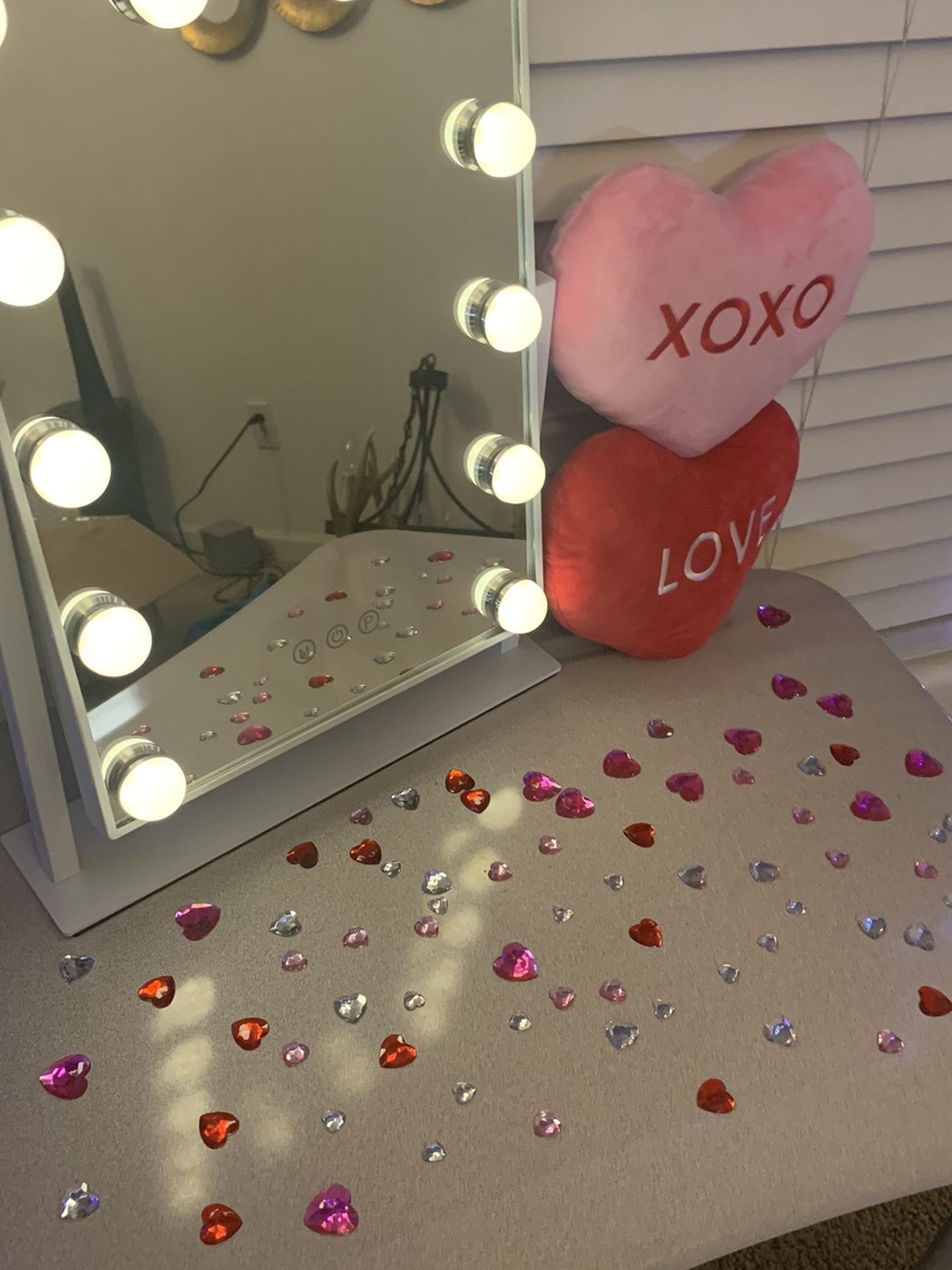 Vanity Mirror 🪞🪞💖🪞💖🪞🪞💖🪞💖🪞💖🪞💖🪞💖🪞💖🪞💖🪞💖🪞