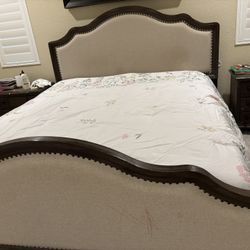 Bedroom Set With  2 Night Stand And Dresser With Mirror 