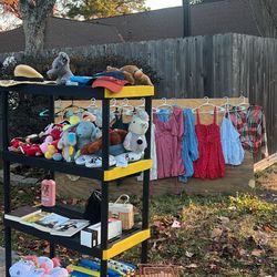 Garage Sale 9714 gusty winds dr 77064 