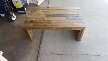 Living room center table (study wood)