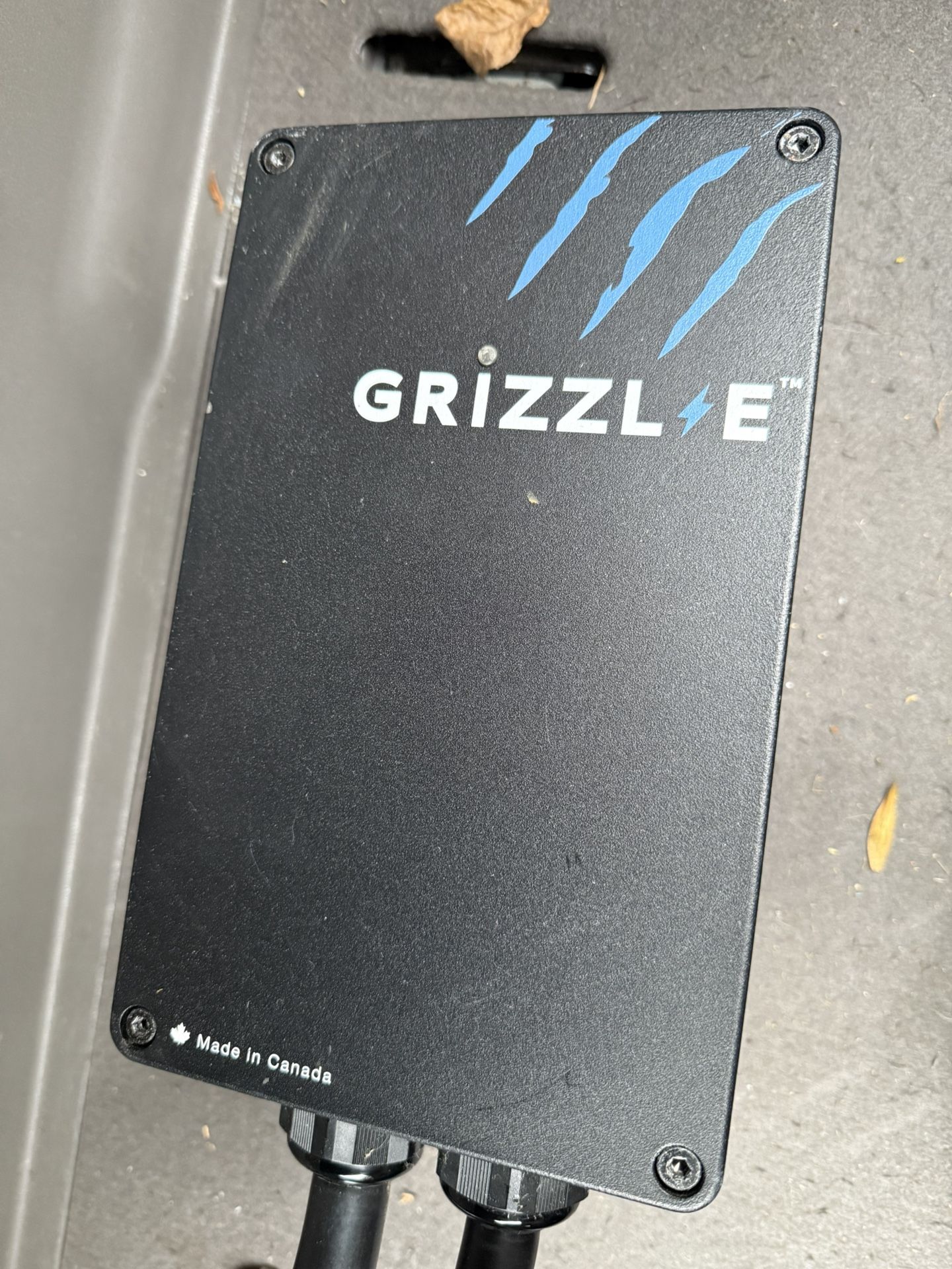 Grizzle Quick Charger