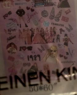 BRAND NEW TAYLOR SWIFT SOFT BLANKET 