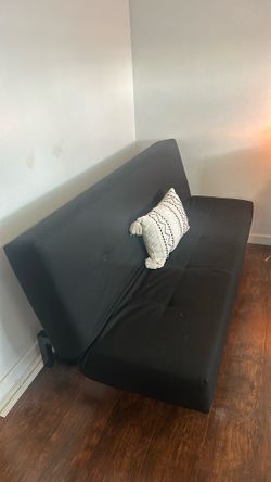 Black Futon