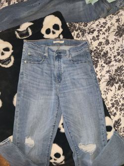 Women's levis 31