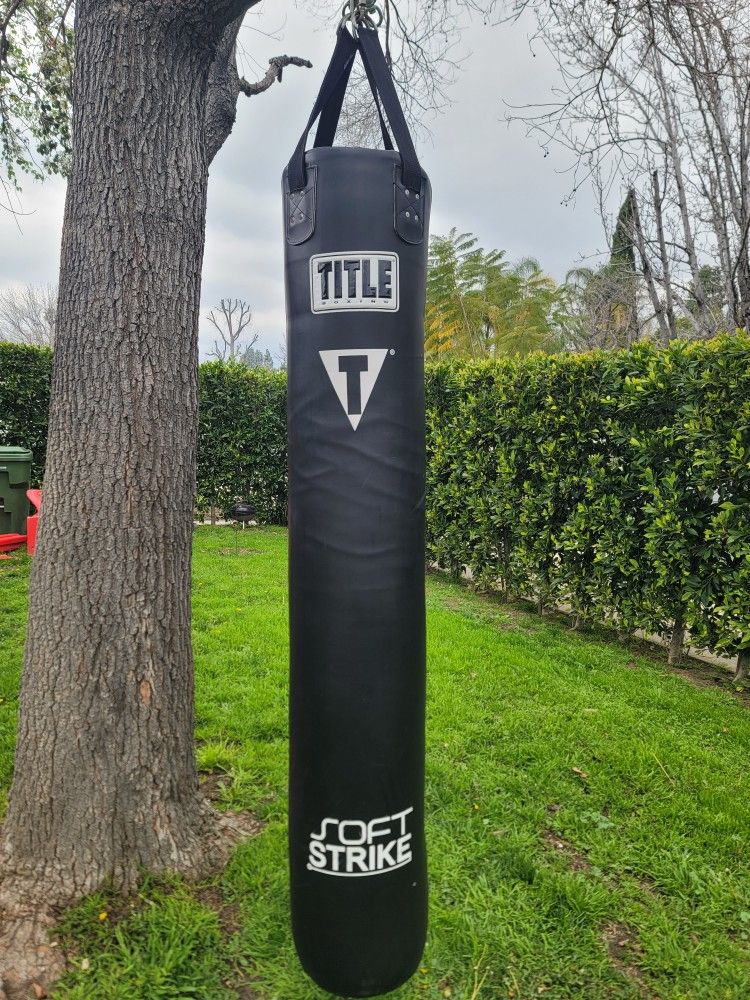 Muay Thai Heavy Bag  6 Feet