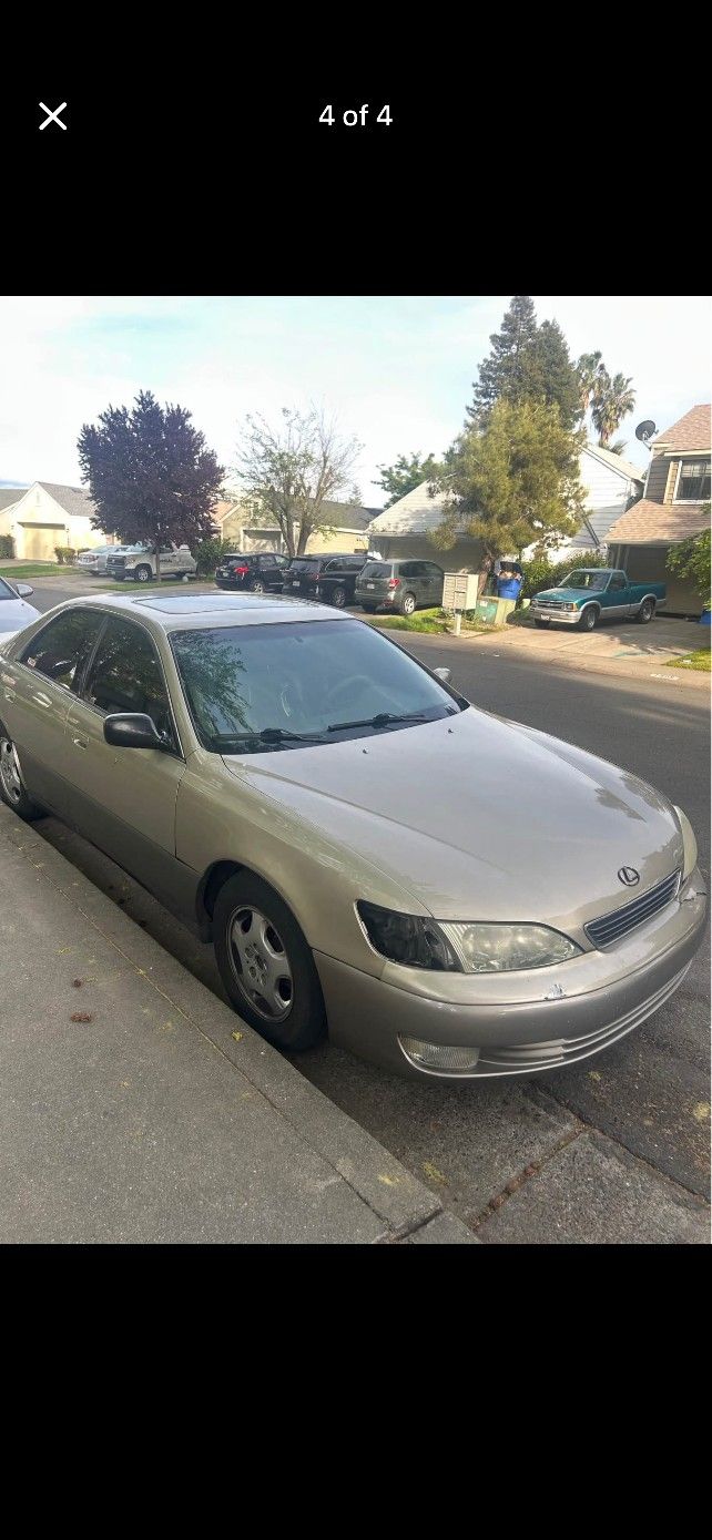 1999 Lexus ES 300
