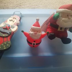 Lot Of 3 Santa Claus Ornaments(3CH)