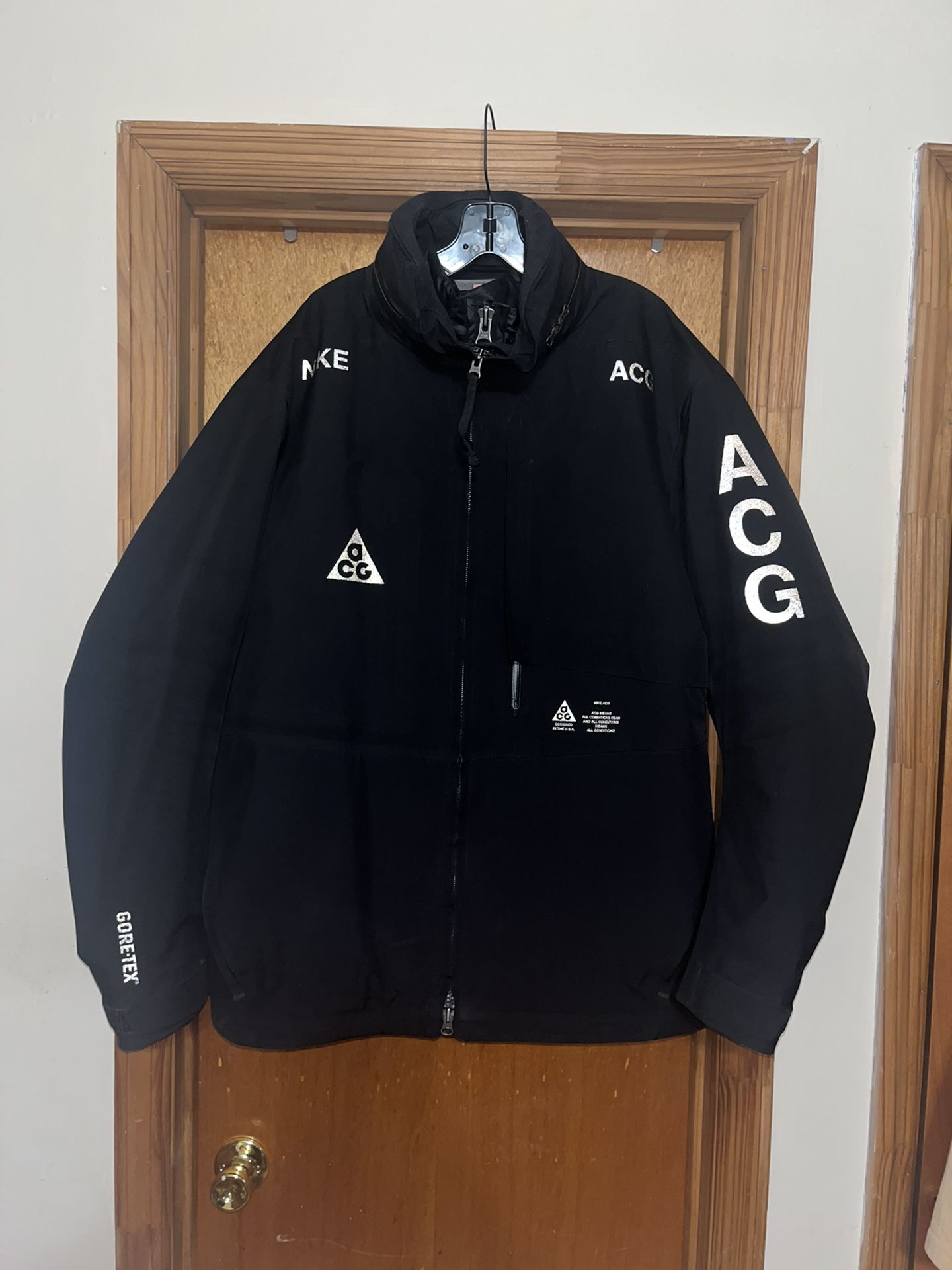 Nike ACG 2 in 1 system jacket