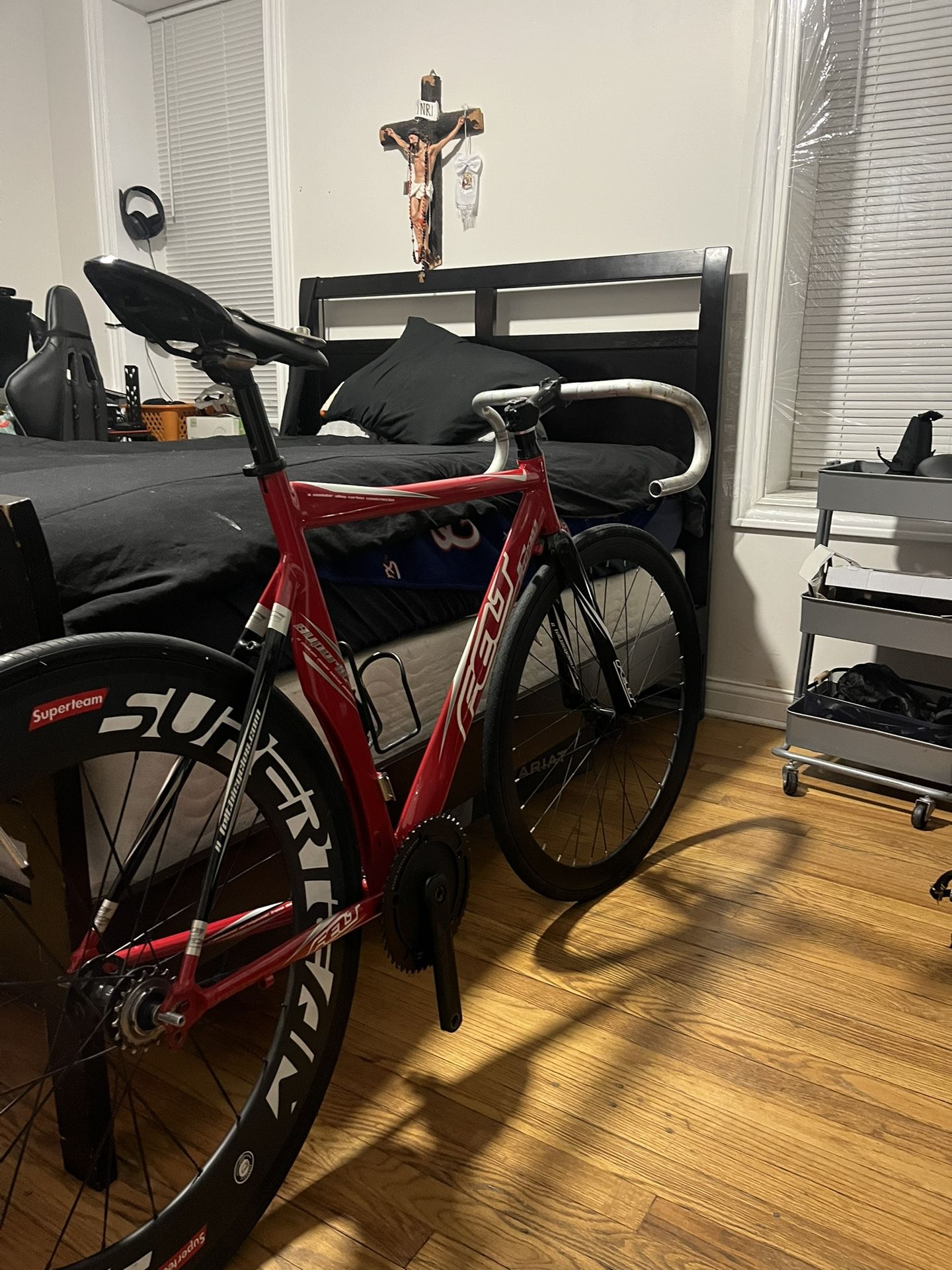 Semi complete carbon felt