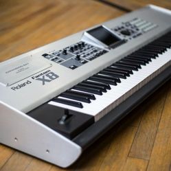 Roland Fantom X8 w/ Expansion Bay 88keys