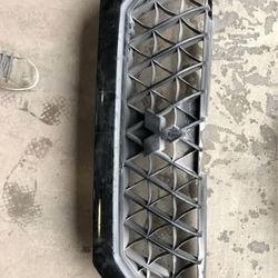 GRILLE for 99-01 MITSUBISHI MONTERO $40