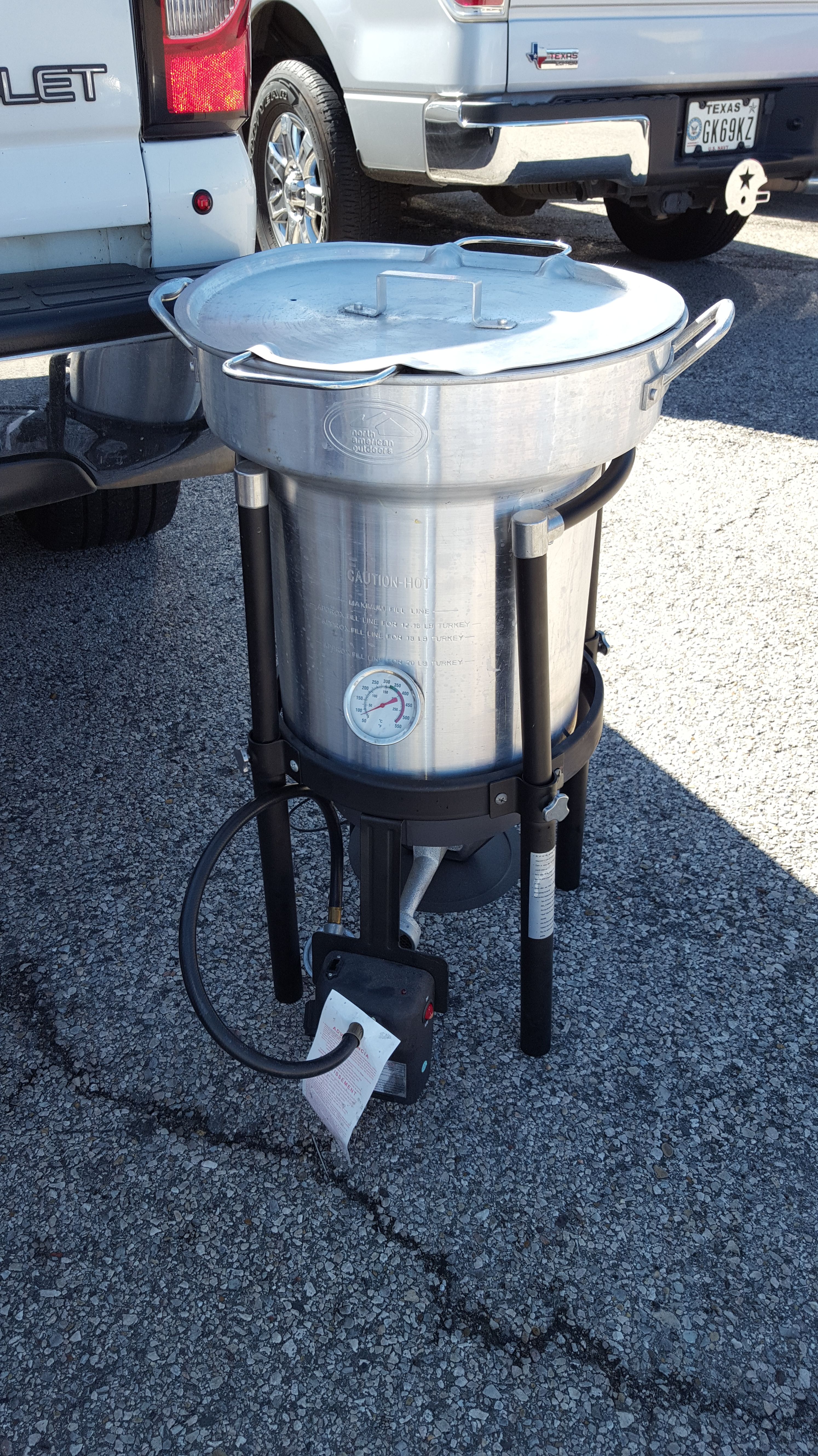 North American Outdoors Saf-T-Cooker 35-Quart 20-lb Cylinder Electronic Ignition Gas Turkey Fryer  Model # BB12590G