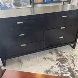 Dresser With Deep Drawer $45