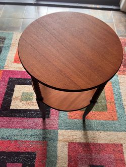 Round Wood Side Table with Turned Legs