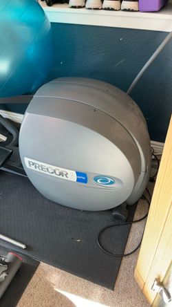Precor EFX 5.23 Elliptical