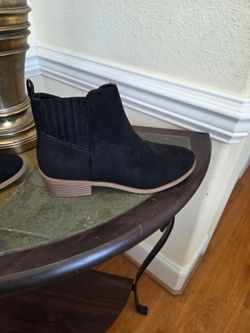 Girls shoes