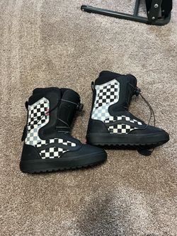 Vans Aura Snowboarding Boots (Size 10.5)