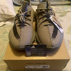 Adidas Yeezy Boost 350 V2 “Granite” - Size 9 (BRAND NEW & AUTHENTIC!)