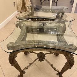 CONSOLE TABLE