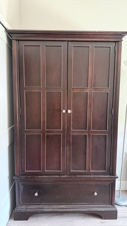 80x44x22 1/2 Armoire