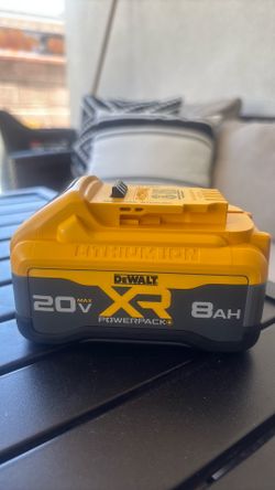 Dewalt Powerpack 8 AH