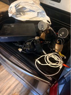 Nighthawk home security camera system with DVR and chords two cameras 50$
