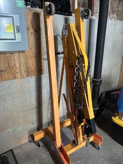 Engine hoist