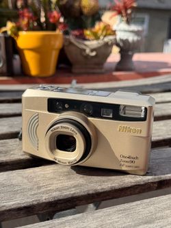 Vintage Nikon one touch zoom 90 - 35mm film camera