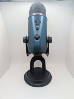 Blue Yeti USB Microphone (Midnight Blue) w/ Stand & Box - Excellent Condition