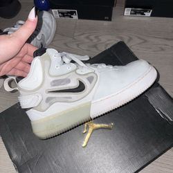 Nike mid react platinum