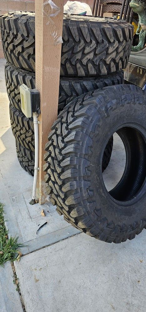 Toyo Tires 285/75/R16
