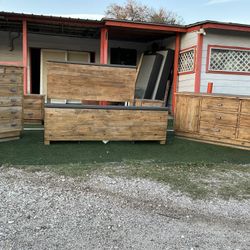 Solid Wood King Bedroom Set