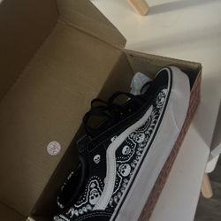 Vans 8.5