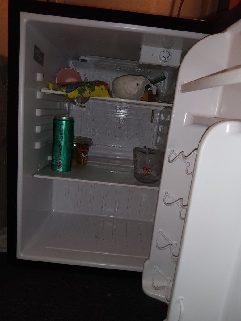 Magic Chief Mini Fridge