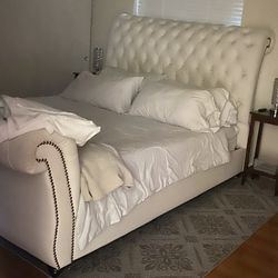 California King Bed Living Spaces 