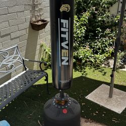 FITVEN Free Standing Punching Bag - Barely Used