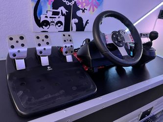 Logitech G27 Force Feedback Racing Wheel for Sale in Houston, TX - OfferUp