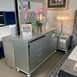 Dresser Mirror Nightstand! $999! 🏠⭐️🚨 