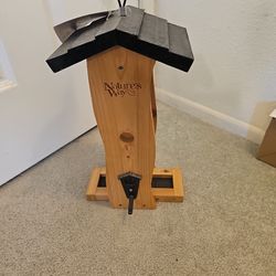 Nature  Way Bird Feeder