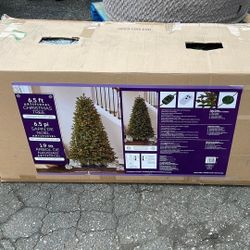 6.5ft Christmas tree 1500 Micro led