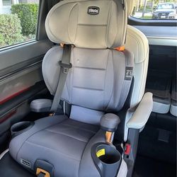 Chicco KidFit ClearTex Plus 2-in-1 Belt-Positioning High Back Booster Car Seat for children ages 4 years and up and 40-100lbs