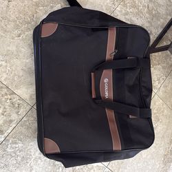 Really large expandablele suitcase on wheels