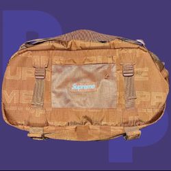 Supreme Duffle Bag (FW21)